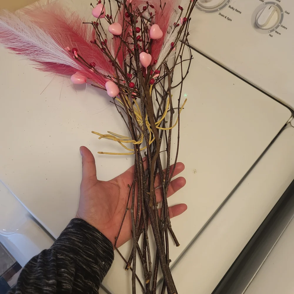 Pink and White Decorative Feather Arrangement